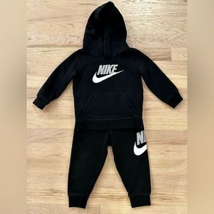 Boys 2 piece sweatshirt and sweatpants outfit.
